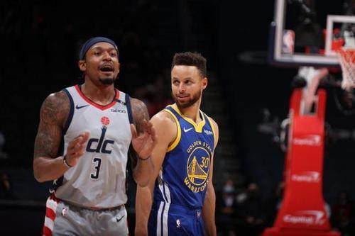 世界杯高清赛事直播地址-比尔腿筋伤势归期未定 得分王已是库里囊中之物？